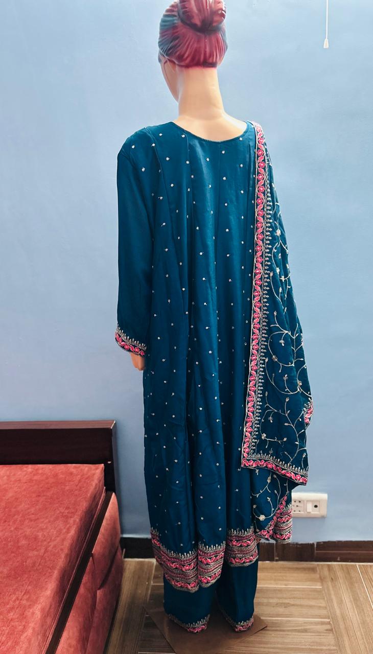 Beautiful Anarkali Suit set with heavy Dupatta